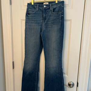 L'AGENCE Ruth High-Rise Super Flare Jeans in Medium Wash